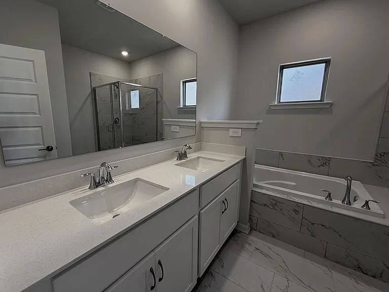 22882 Ansley Dr — Photo 8