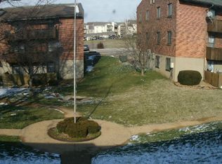 2541 Brush Ct APT F, Saint Louis, MO