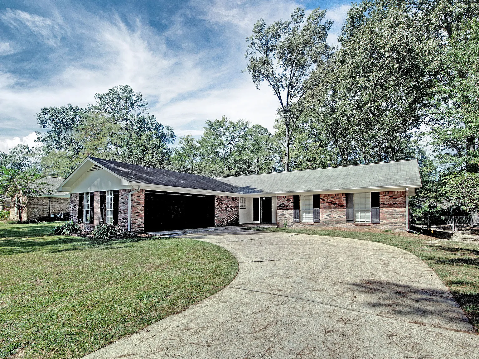 4 bed, 1799 sqft, $7,500 — Photo 2