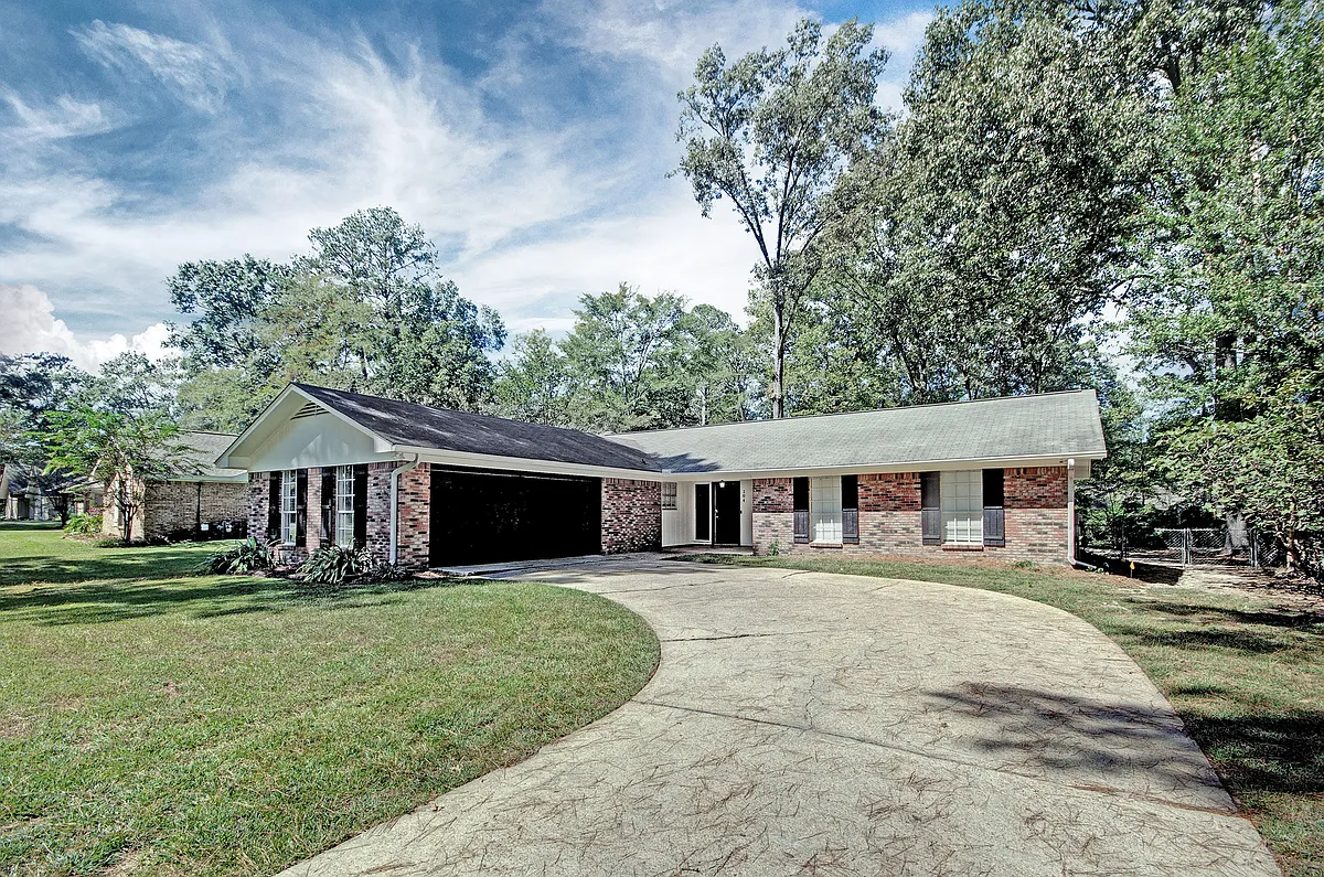 Building Photo - 104 Bay Harbour Pl