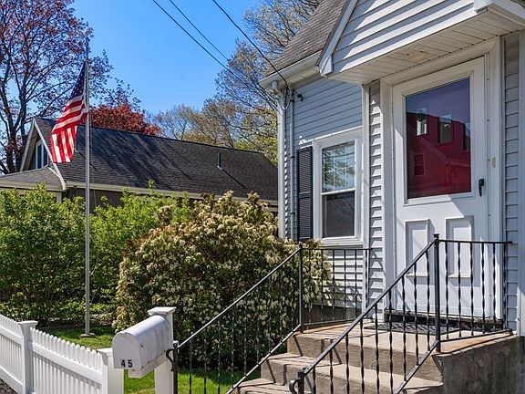 3rd image of 45 Edgemere Rd