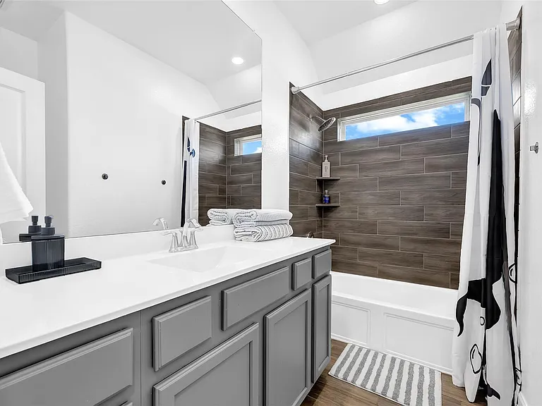 7526 Jasmine Bend Ln — Photo 24