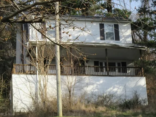 1166 Colerain Pike, Martins Ferry, OH 43935