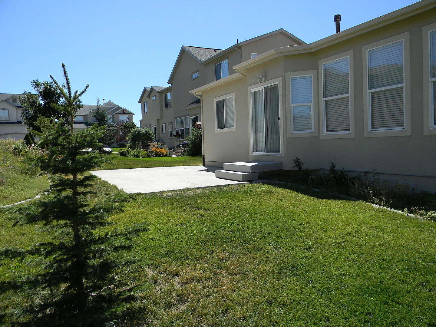 Awesome 4 Bedroom 3 Bath Draper Home in Draper — Photo 3