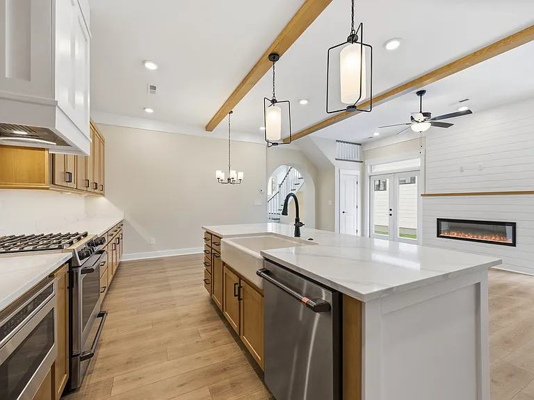 917 Calhoun Way — Photo 11