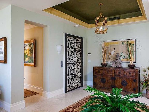 3rd image of 300 Beachview Dr #Penthouse