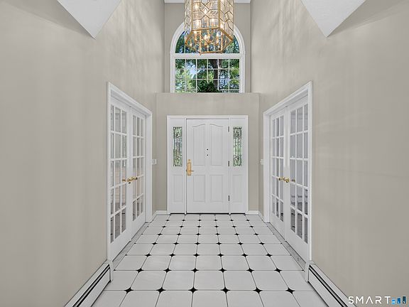 3rd image of 179 Sherwood Drive