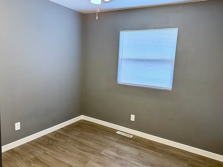 1105 E Edgewood St — Photo 18