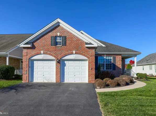 652 Alcott Dr, Mount Joy, PA 17552