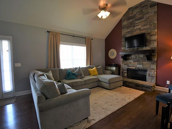 2nd image of 68 Barnsley Village Dr