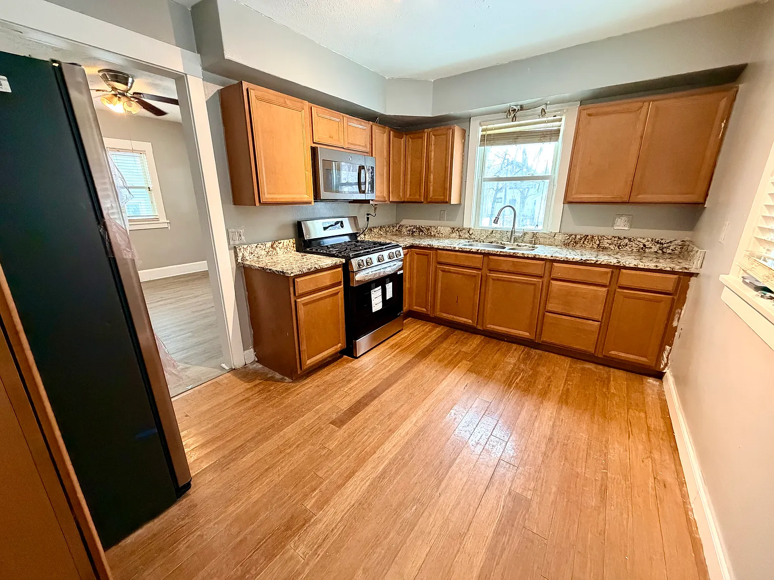 3 bed, 1440 sqft, $1,800 — Photo 3