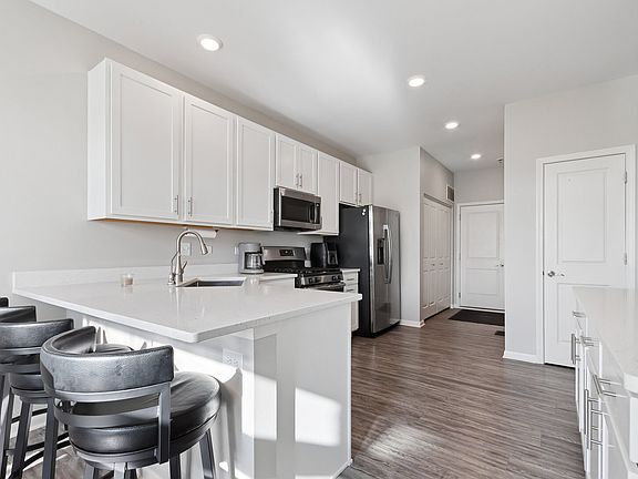 3rd image of 15123 W Quincy Cir