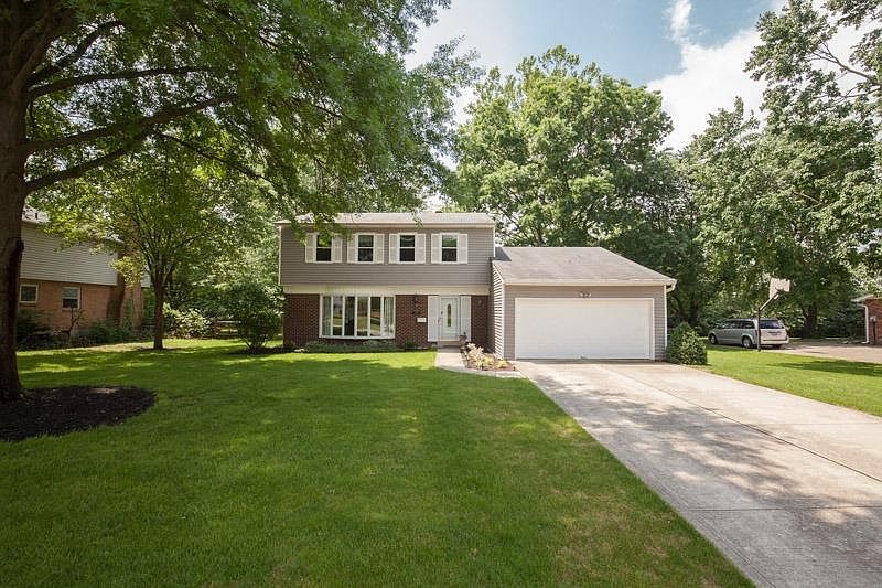 1st image of 7507 Golf Green Dr