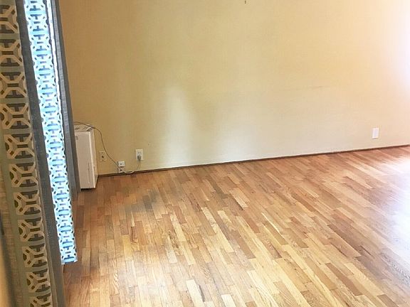 2nd image of 690 E 22nd Ave
