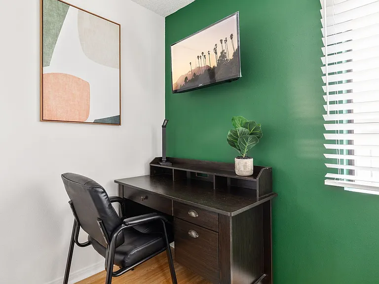 1823 Pelham Ave #1 — Photo 5
