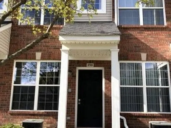 3769 Cherry Creek Ln, Sterling Heights, MI 48314