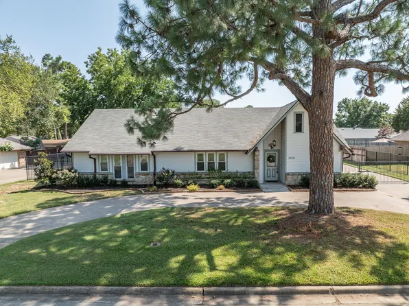 2125 Westwood Ter, Grapevine, TX 76051