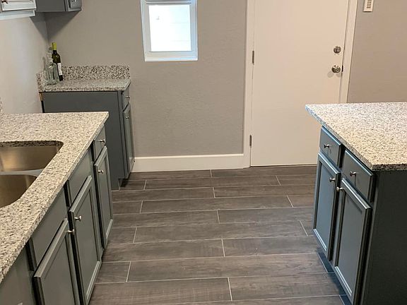 5th image of 5214 Hollycrest Dr