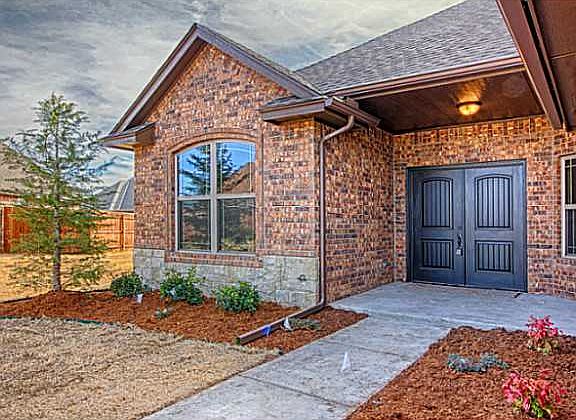 2nd image of 4704 SW 125th Pl