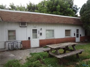 306 N Poplar St, Fostoria, OH 44830