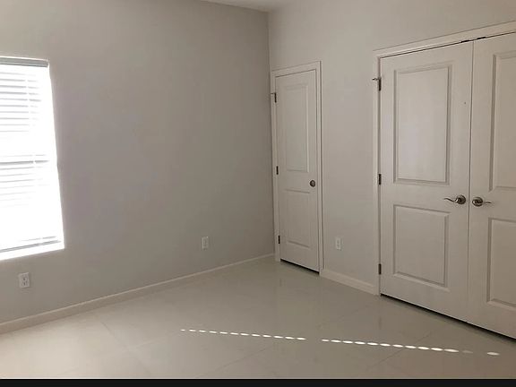 5th image of 5612 Nightingale Ave #4