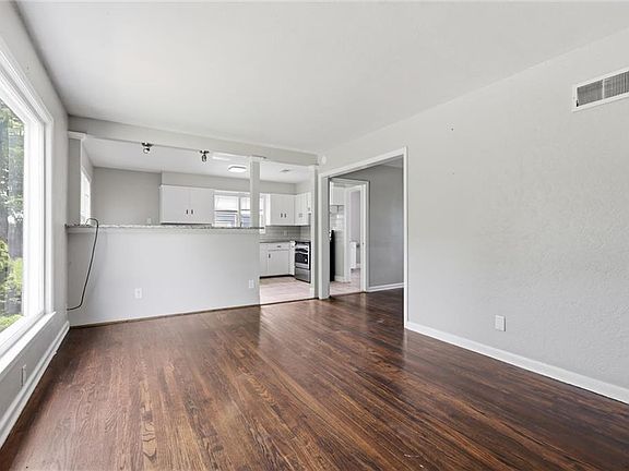 4th image of 3625 Kimball Ave