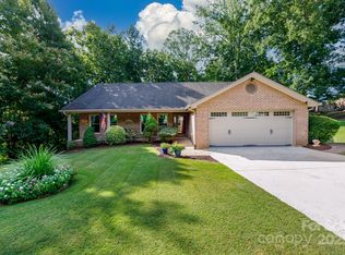 806 Isle Of Palms Ct, Fort Mill, SC 29708