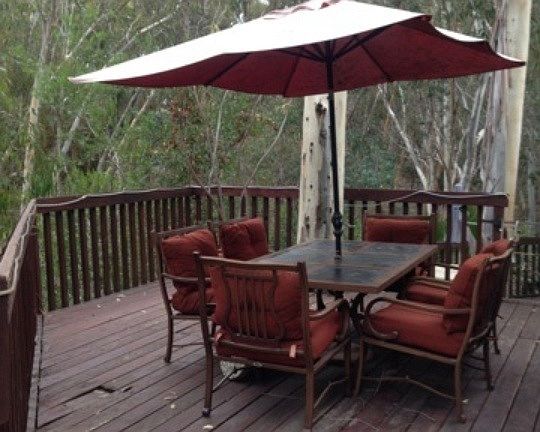 Private backyard deck & sunken hot tub