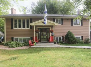 29 Charleswood Dr, Windsor Junction, NS B2T1G3