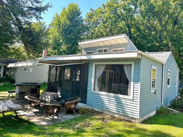 24256 205th Ave, Manchester, IA 52057