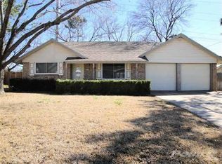 1008 Springdale Rd, Bedford, TX 76021