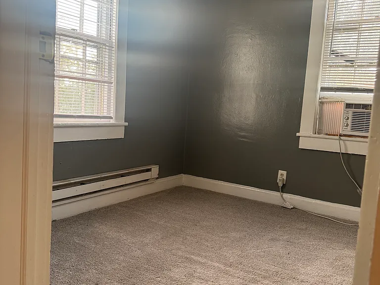 89 Dahlgren Ave #3 — Photo 9