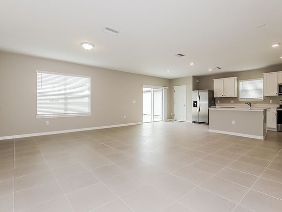 4th image of 2177 Tehama Ct