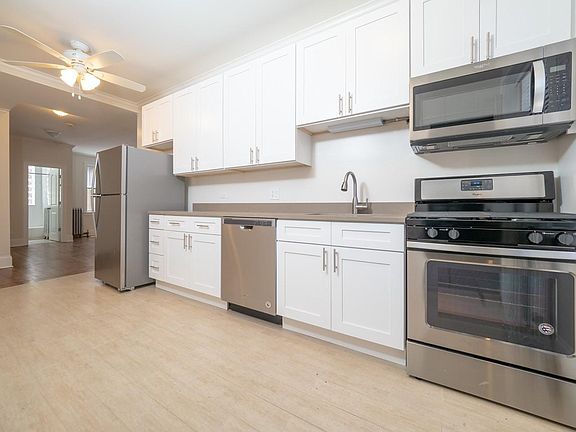 4th image of 6947 N Ashland Blvd #L2