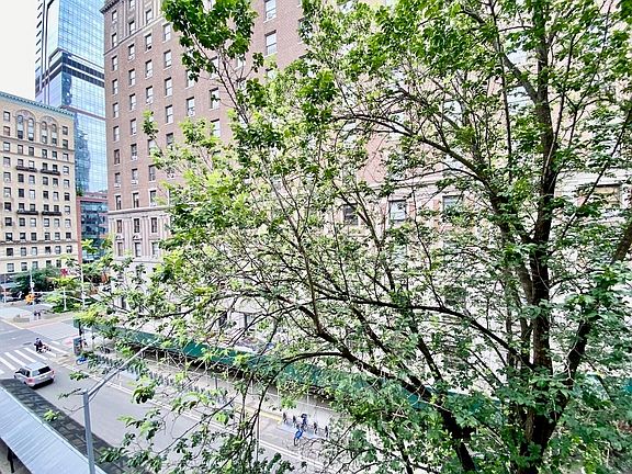 4th image of 235 W 100th St APT 4F