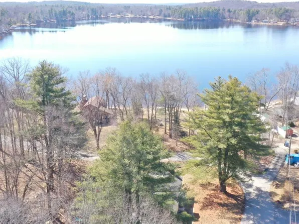 11 Trues Parkway, Sandown, NH 03873