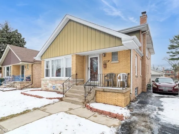 9205 S Albany Ave, Evergreen Park, IL 60805