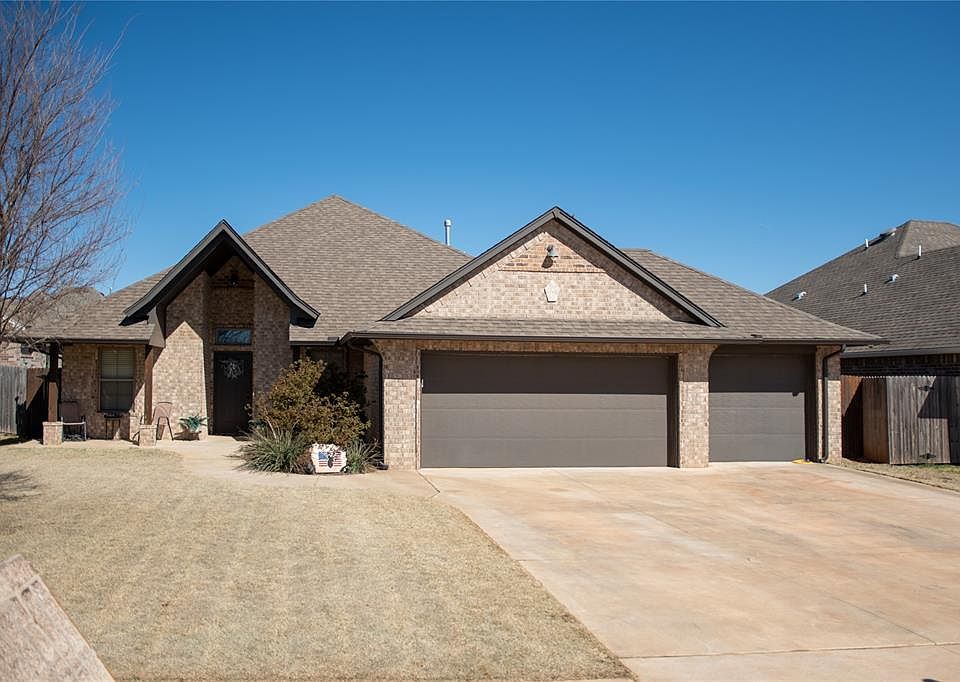 1st image of 1813 W Zachary Way