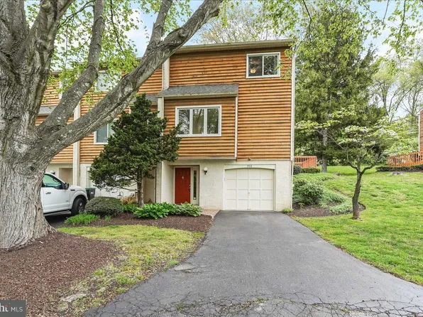 205 S Point Dr #205, Chadds Ford, PA 19317