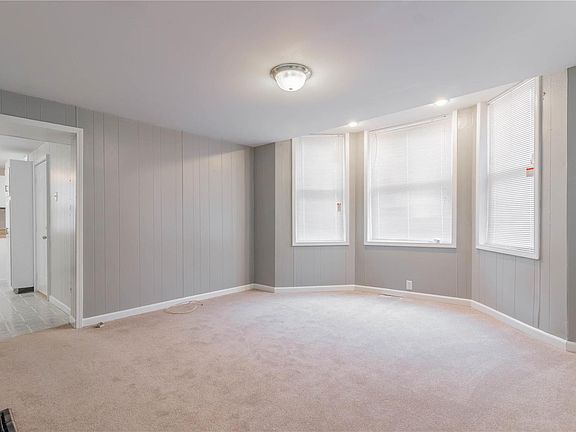 2nd image of 347 Hoffmeister Ave