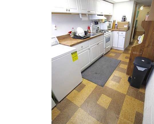 3rd image of 7808 Lorna Dr
