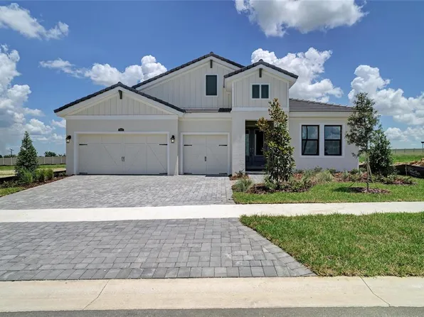 9806 Leaf Green Ln, Dade City, FL 33525