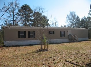 1616 Miller Rd, Hodges, SC 29653