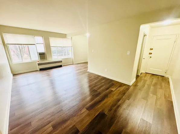 1300 Constitution Ave NE APT 104, Washington, DC 20002