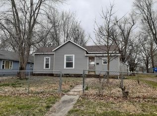 712 E Green St, Clinton, MO 64735