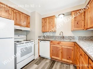 4891 Portland Rd NE APT 4, Salem, OR 97305