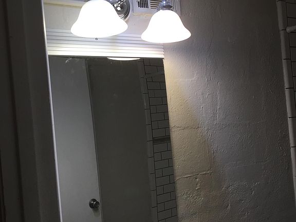 3rd image of 1319 Linda Ann Dr APT 3