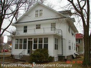 528 N Gilbert St APT 4, Iowa City, IA 52245