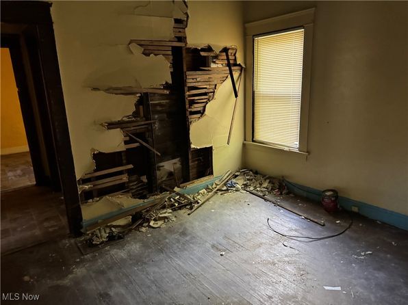 cleveland-ohio-33393762 picture