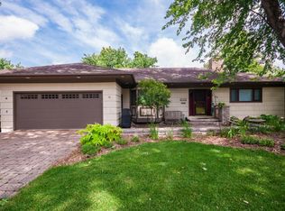 1151 Plummer Cir SW, Rochester, MN 55902